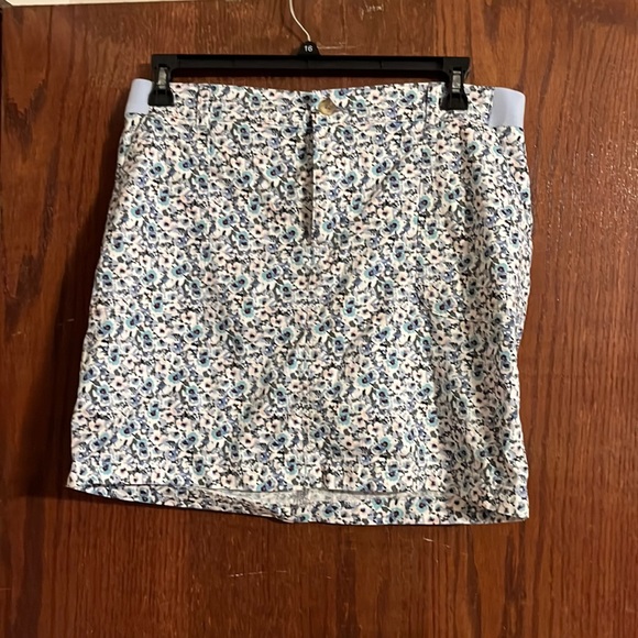 Lee Pants - Adorable blue floral Lee skirt.  Size 14.